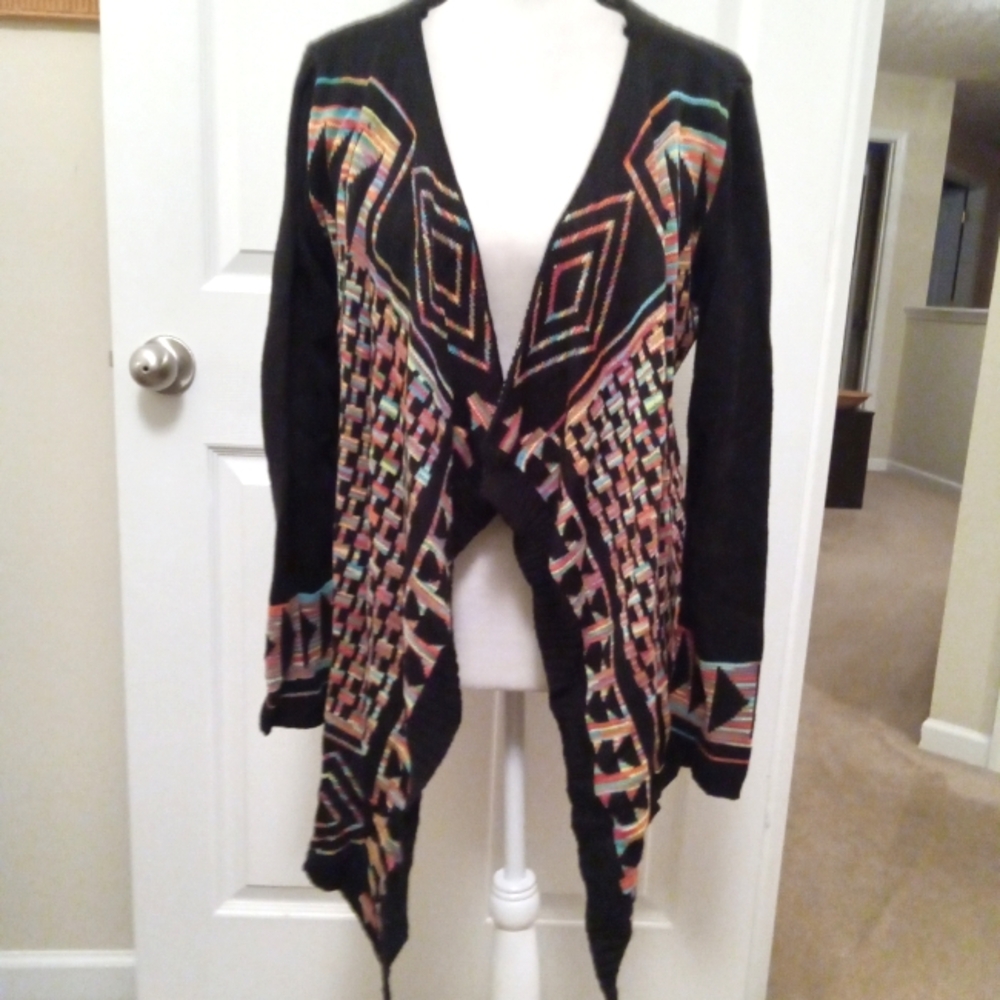 Aztec print open colorful cardigan. Medium